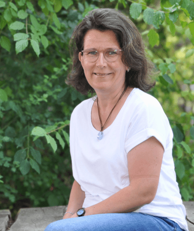 Nadine Lotz